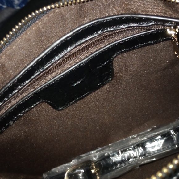 NWOT croco crossbody bag - Picture 2 of 4